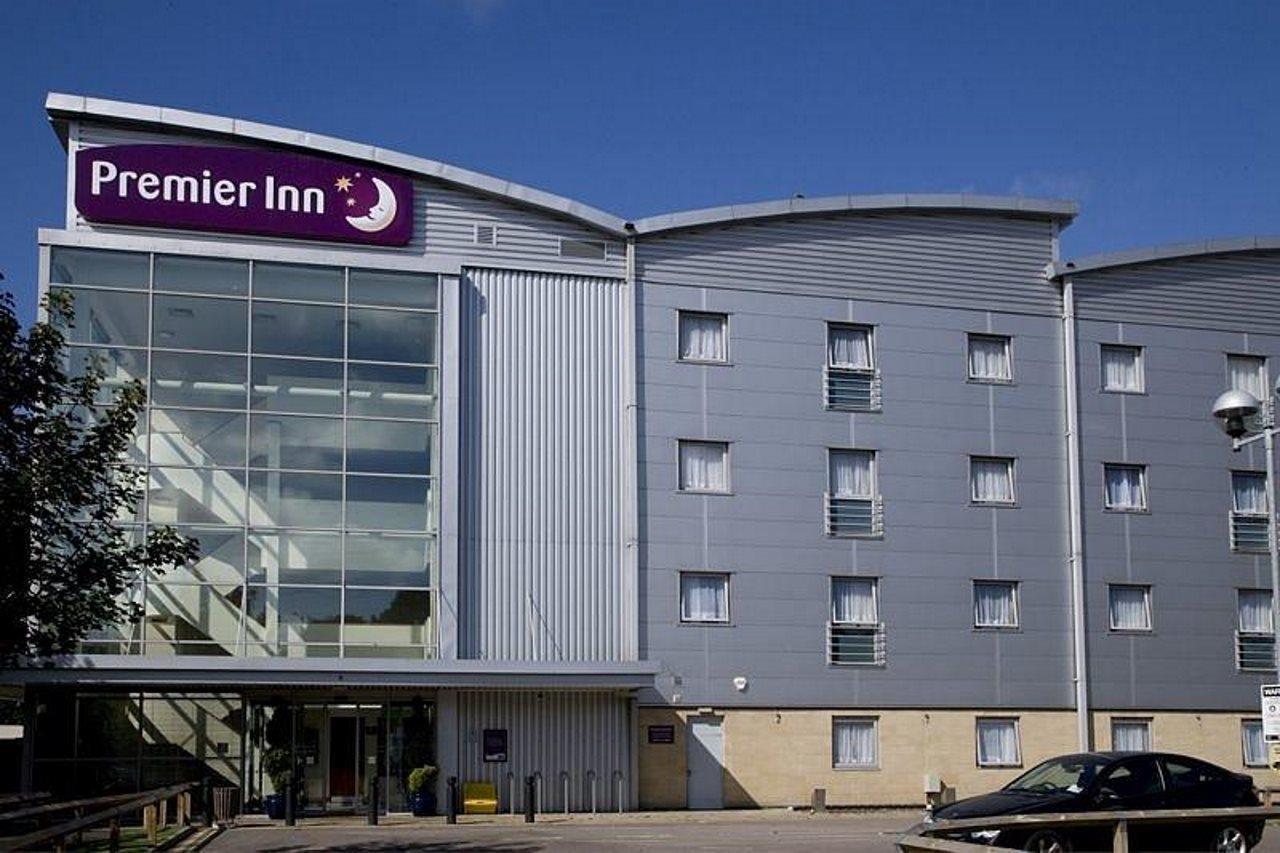 Premier Inn Watford Central Exterior foto